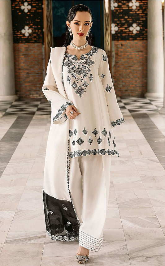Fine Quality Lawn 3Pc Embroidered