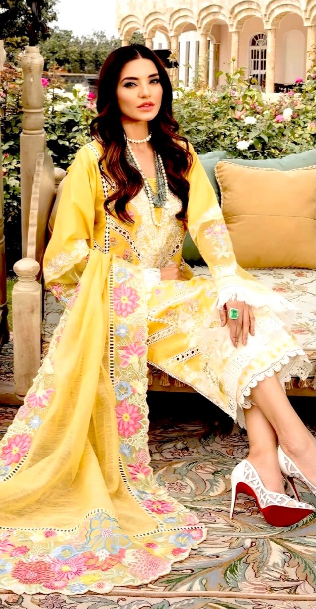 Fine Quality Lawn 3Pc Embroidered