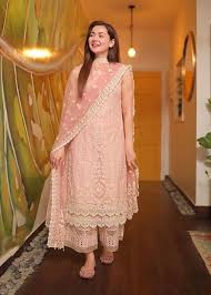 Premium Lawn 3Pc Embroidered