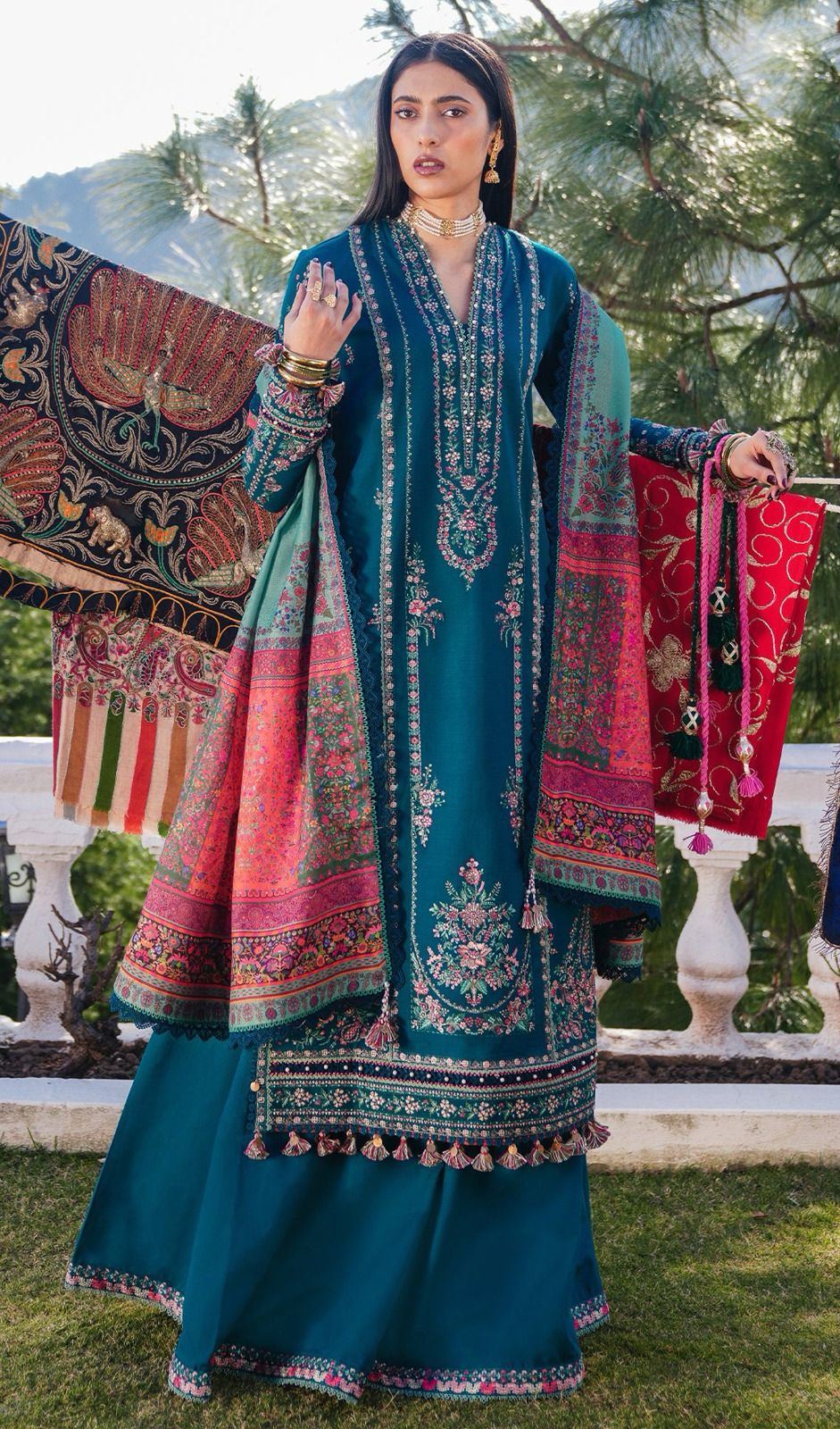 Elegant Dhanak 3 Piece Embroidered