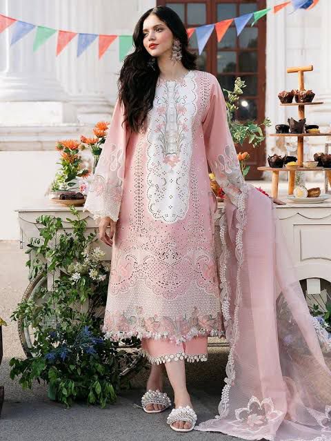 Luxury Lawn 3 Piece ChikanKari