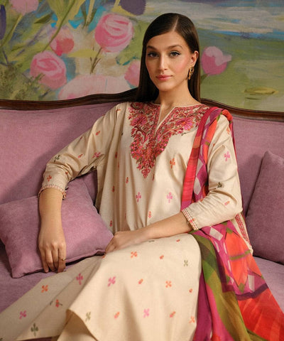 Elegant Dhanak 3 Piece Embroidered