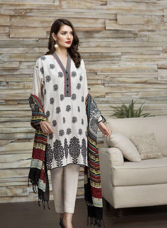 Elegant Dhanak 3 Piece Embroidered