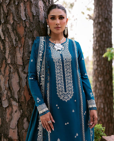 Luxury Dhanak 3 Piece Embroidered