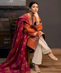 Fine Quality Lawn 3Pc Embroidered