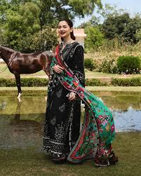 Premium Lawn 3 Piece Embroidered